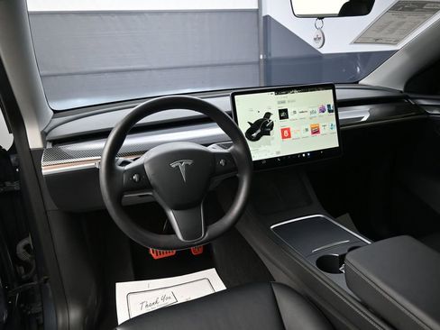 Used 2023 Tesla Model Y Long Range AWD/4WD image 28