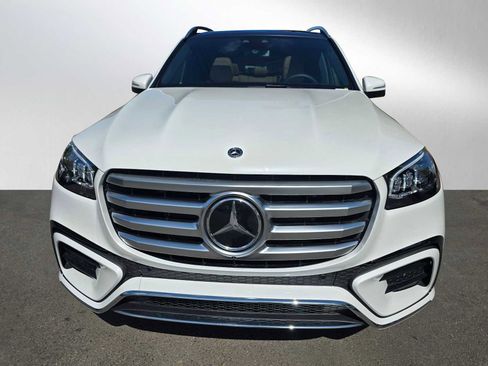 New 2026 Mercedes-Benz GLS 580 4MATIC image 8