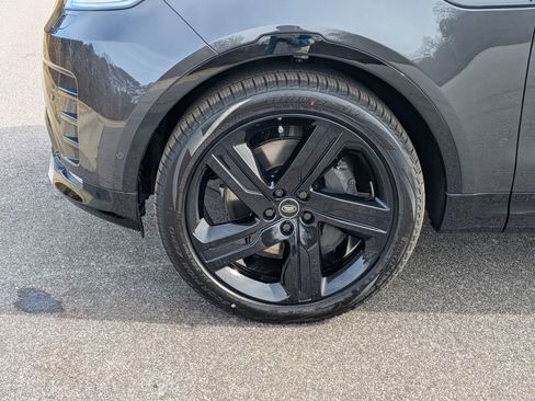 New 2026 Land Rover Discovery Limited Edition image 34