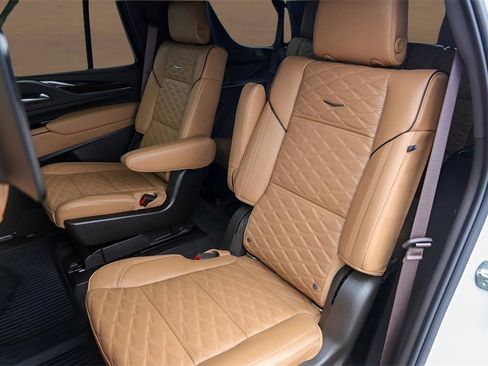 Certified 2021 Cadillac Escalade Sport w/ Driver Assist Tech Package image 26