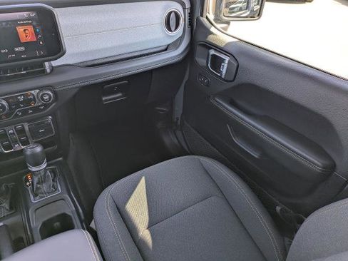 Used 2025 Jeep Wrangler Sahara w/ Safety Group image 22