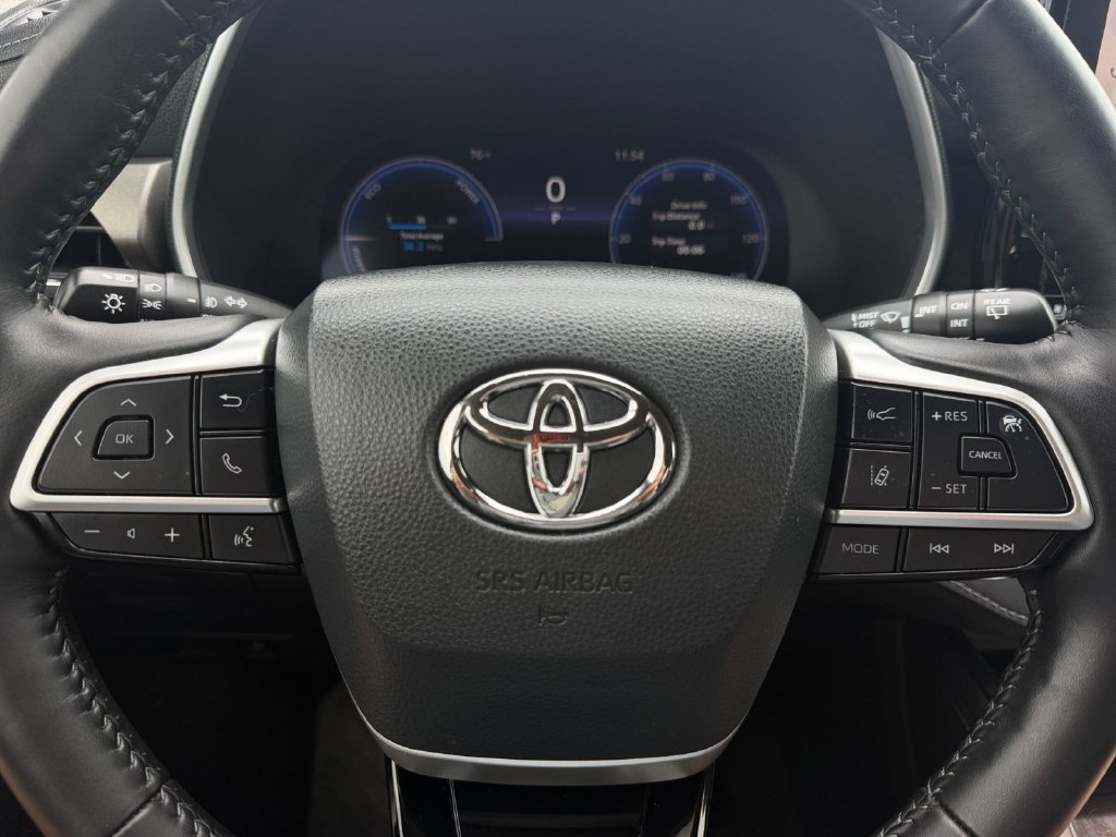 Used 2023 Toyota Highlander Limited AWD/4WD image 26