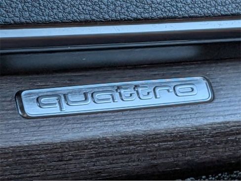 Used 2022 Audi Q5 2.0T Premium w/ Convenience Package image 23