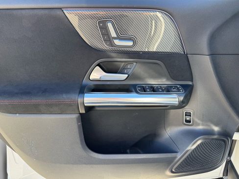 Certified 2022 Mercedes-Benz GLA 250 4MATIC image 11