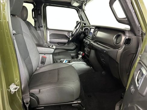 Used 2023 Jeep Wrangler Unlimited w/ Cold Weather Group image 28