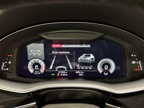 Used 2021 Audi Q8 Premium Plus w/ Premium Plus Package image 35