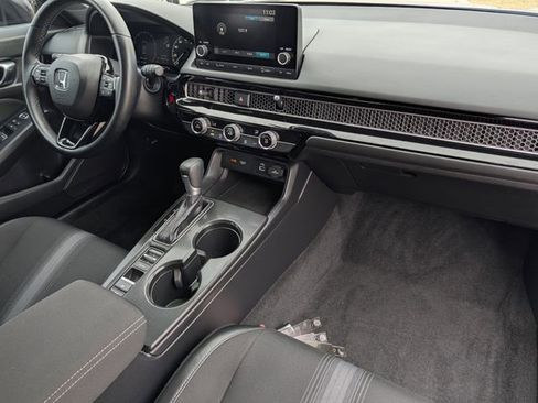 Used 2024 Honda Civic Sport image 31