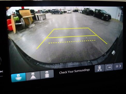 Used 2024 Honda CR-V EX-L image 8