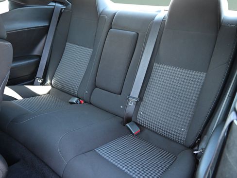 Used 2021 Dodge Challenger R/T Scat Pack RWD image 11