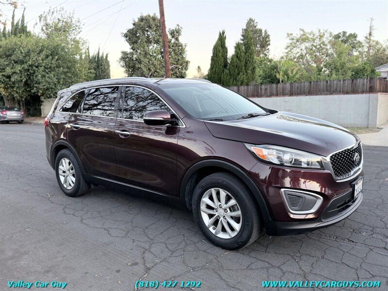 Used 2016 Kia Sorento FWD w/ LX Convenience Package image 3