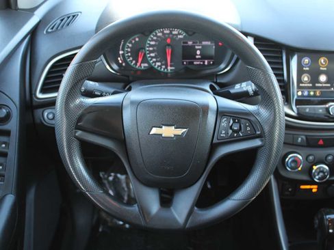 Used 2019 Chevrolet Trax LS image 13