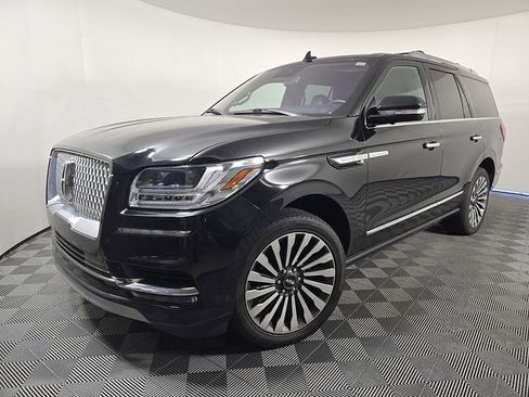 Used 2019 Lincoln Navigator Reserve w/ Cargo Package AWD/4WD image 1