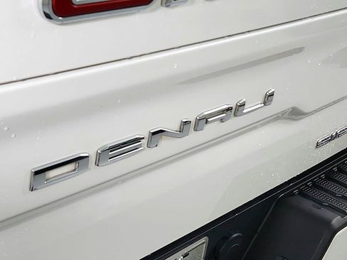 Used 2024 GMC Sierra 1500 Denali w/ Technology Package AWD/4WD image 29