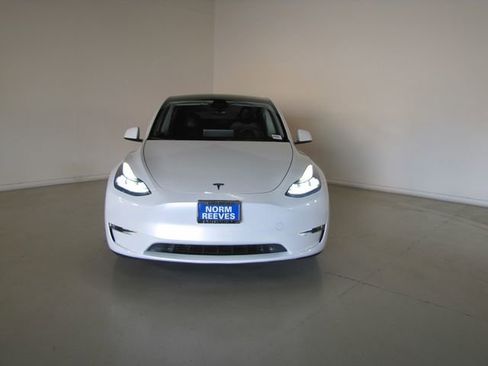 Used 2024 Tesla Model Y Performance AWD/4WD image 2