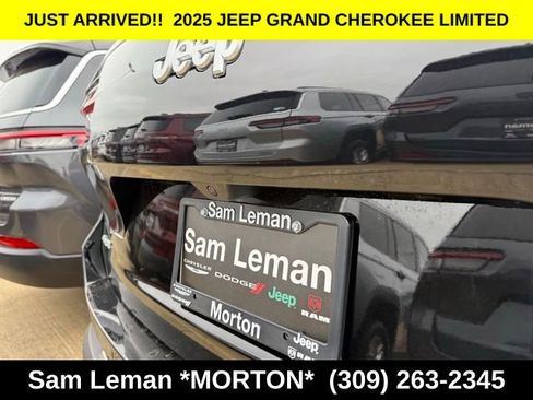 New 2025 Jeep Grand Cherokee L Laredo w/ Luxury Tech Group I image 10