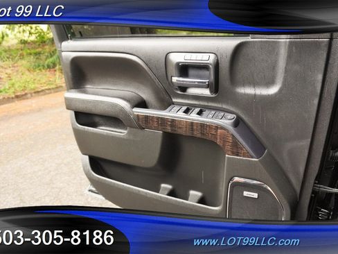 Used 2015 GMC Sierra 2500 Denali w/ Duramax Plus Package AWD/4WD image 27