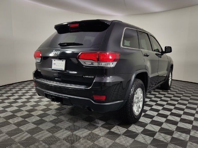 Used 2020 Jeep Grand Cherokee Laredo AWD/4WD image 5