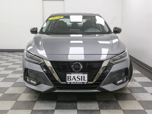 Used 2020 Nissan Sentra SR w/ Premium Package FWD image 3