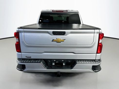 Used 2022 Chevrolet Silverado 1500 Custom w/ Safety Confidence Package AWD/4WD image 6