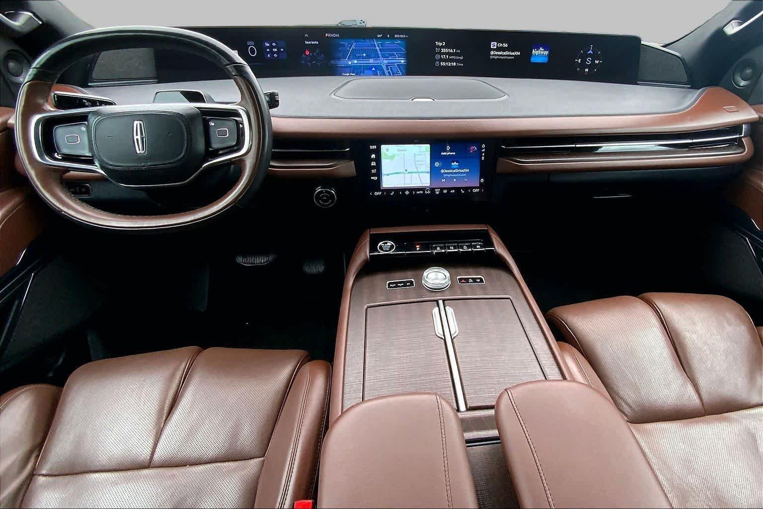 Used 2025 Lincoln Navigator Reserve AWD/4WD image 16