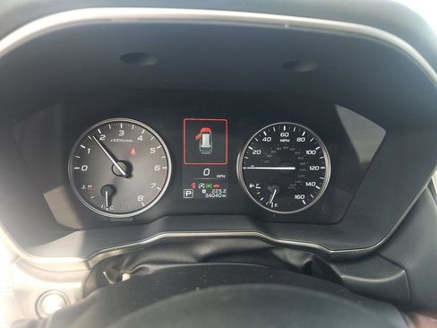 Used 2023 Subaru Outback Limited XT image 2