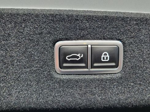 New 2023 Hyundai Ioniq 6 SEL image 17