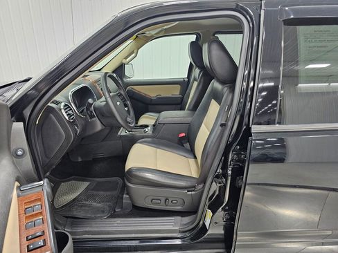 Used 2010 Ford Explorer Eddie Bauer image 2