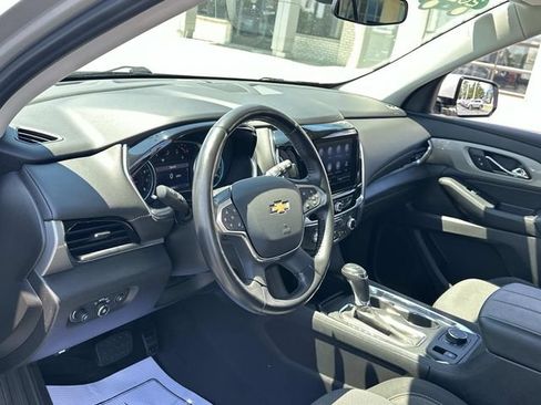 Used 2020 Chevrolet Traverse LT FWD image 9
