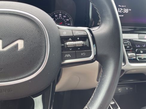 Used 2023 Kia Sorento S w/ Panoramic Sunroof Package AWD/4WD image 19