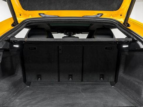 Used 2022 Lamborghini Urus AWD/4WD image 58