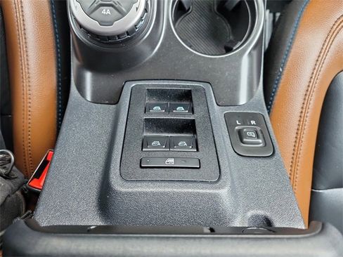 Used 2023 Ford Bronco Outer Banks image 34