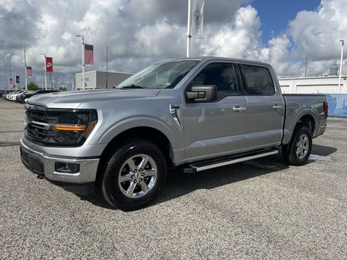Used 2025 Ford F150 XLT w/ Equipment Group 301A Standard AWD/4WD image 7