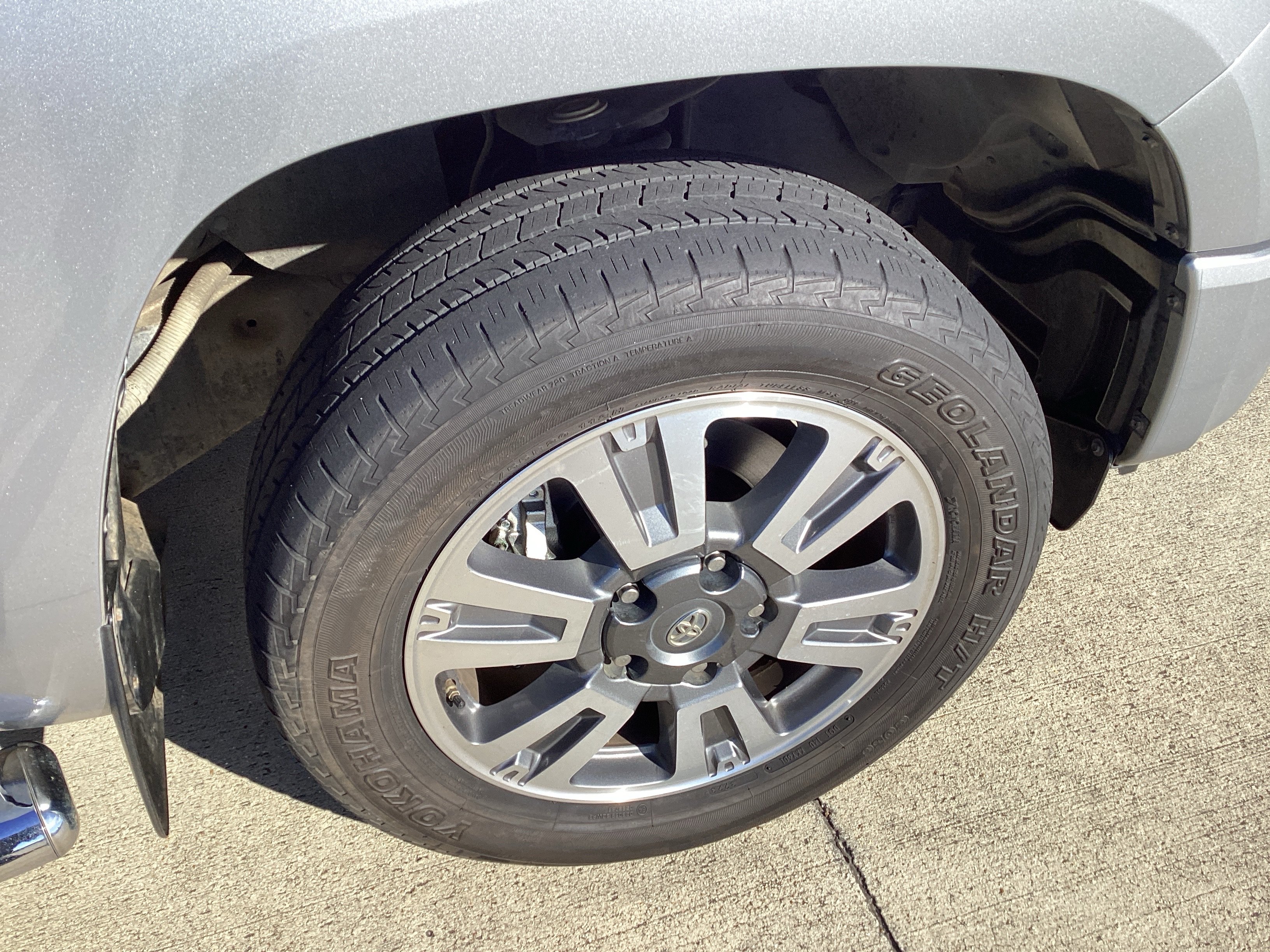 Used 2021 Toyota Tundra Platinum AWD/4WD image 7
