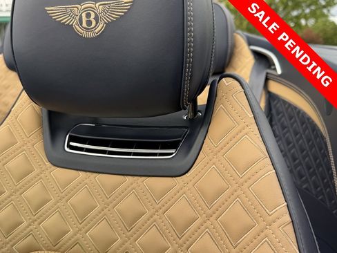Used 2023 Bentley Continental GT Azure image 40