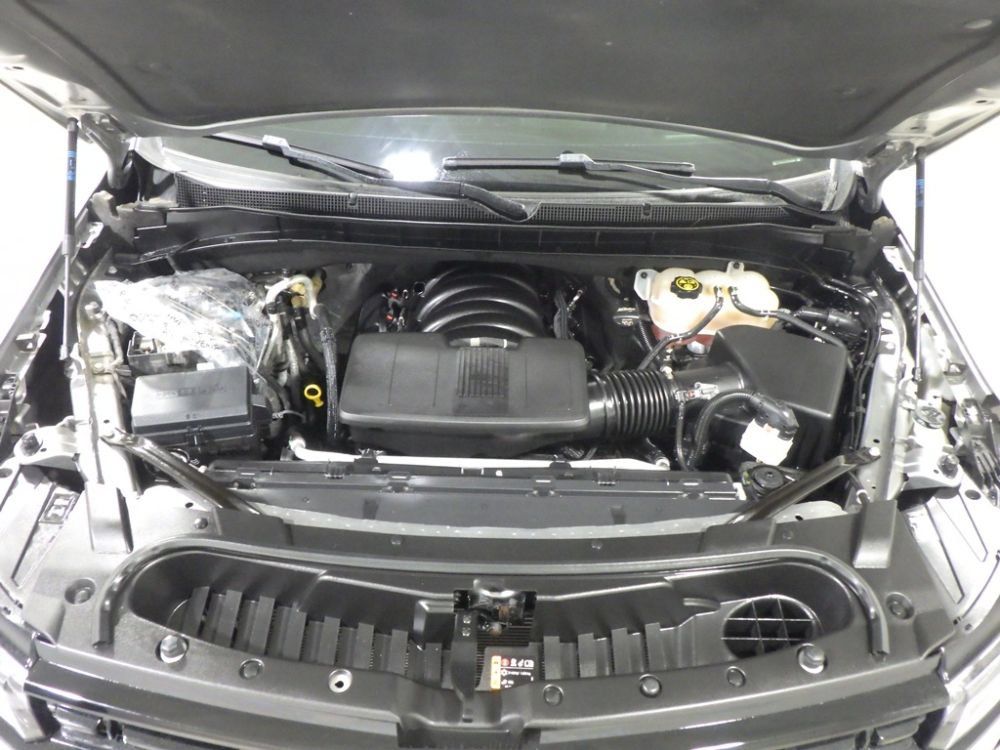 Used 2023 Chevrolet Suburban RST w/ Sport Performance Package AWD/4WD image 10