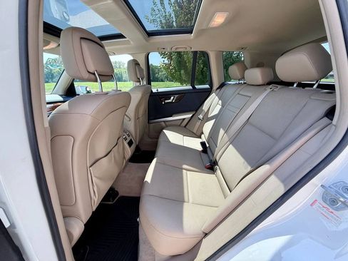 Used 2011 Mercedes-Benz GLK 350 4MATIC image 13