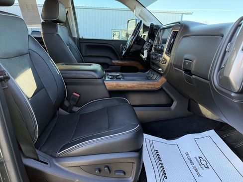 Used 2019 Chevrolet Silverado 2500 High Country w/ Duramax Plus Package image 13