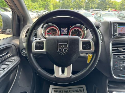 Used 2019 Dodge Grand Caravan GT FWD image 15