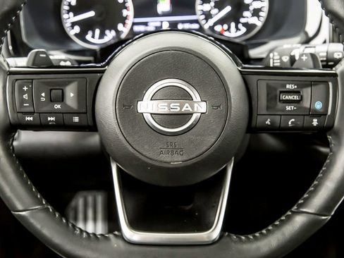 Used 2022 Nissan Pathfinder SL w/ Lighting Package (N92) FWD image 24