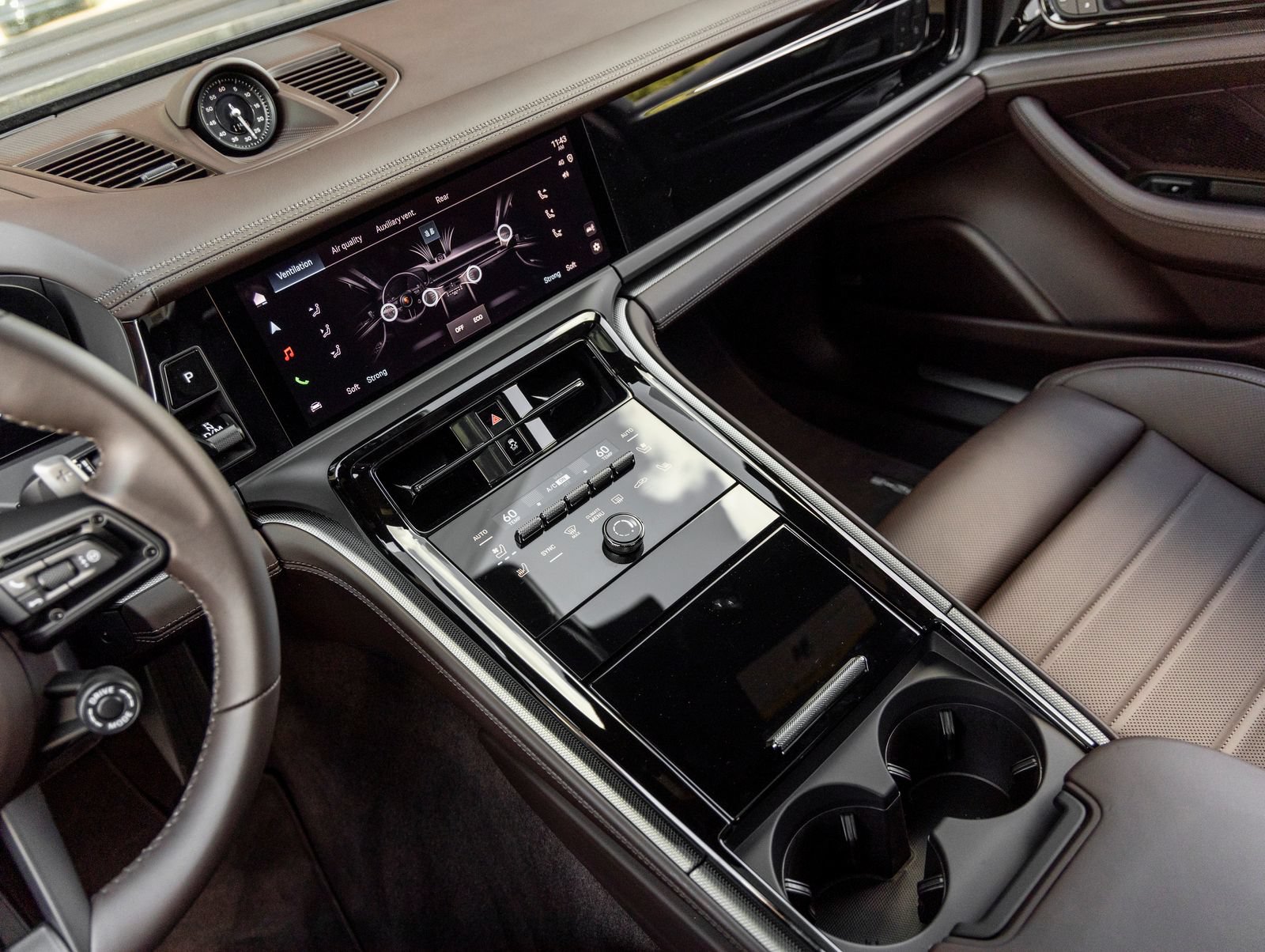 New 2026 Porsche Panamera 4 AWD/4WD image 32