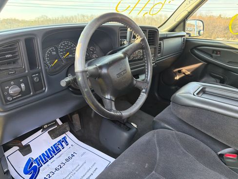 Used 1999 GMC Sierra 1500 SL w/ Marketing Option Pkg image 9