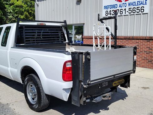 Used 2014 Ford F250 XL w/ Power Equipment Group image 5