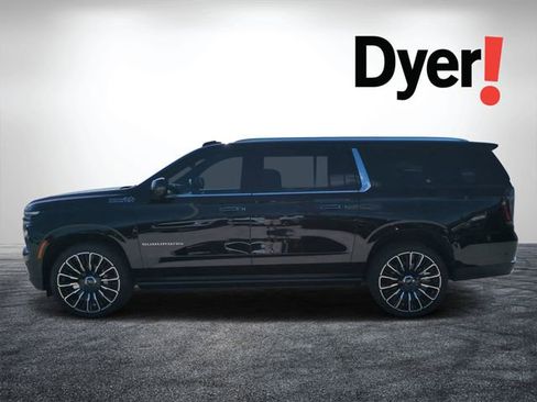 New 2026 Chevrolet Suburban High Country AWD/4WD image 7