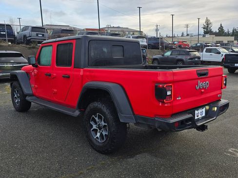 Used 2020 Jeep Gladiator Overland image 6