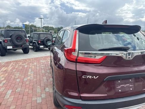 Used 2017 Honda CR-V LX image 10