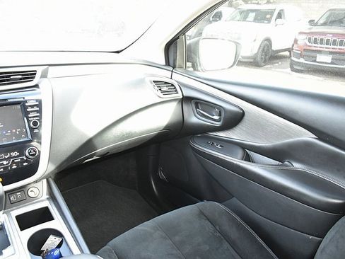 Used 2018 Nissan Murano S image 28