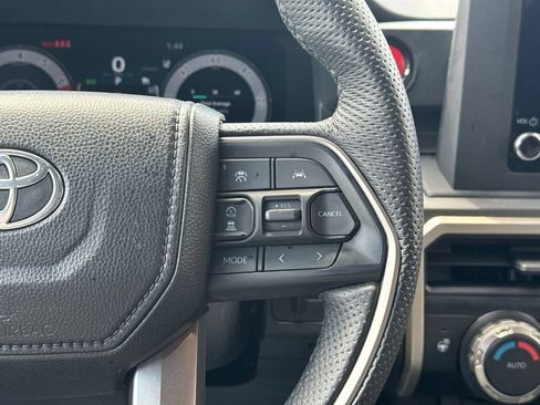 Used 2024 Toyota Tacoma TRD Off-Road w/ TRD Off Road Upgrade Package AWD/4WD image 31