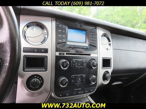 Used 2015 Ford Expedition EL XLT image 13