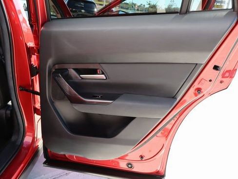 Used 2025 MAZDA CX-50 2.5 Hybrid w/ Preferred Pkg image 28