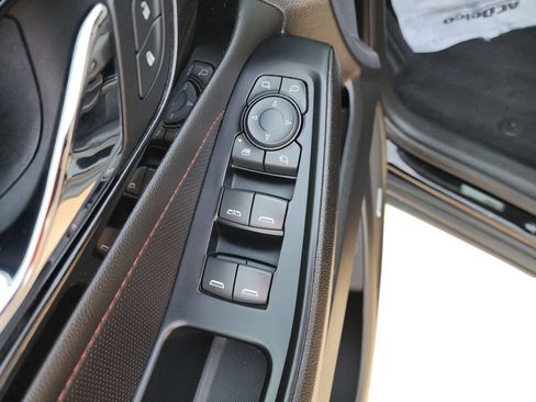 Used 2023 Chevrolet Traverse RS image 35